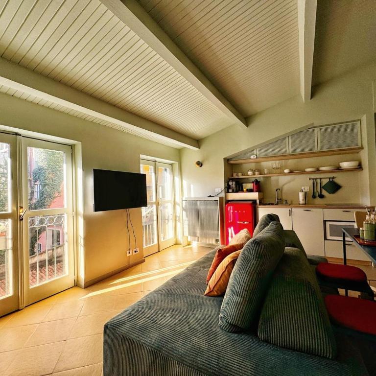Studio Studio' - One-Bedroom Apartment with Balcony and City View - 64