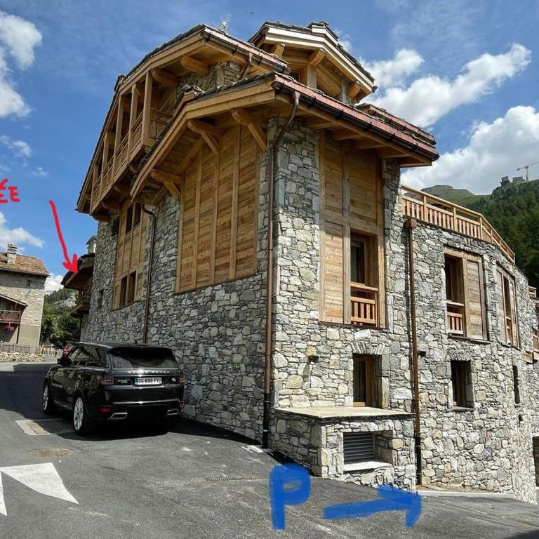 Appartement neuf avec cheminée, proche pistes, Val d'Isère - Two-Bedroom Apartment - 3