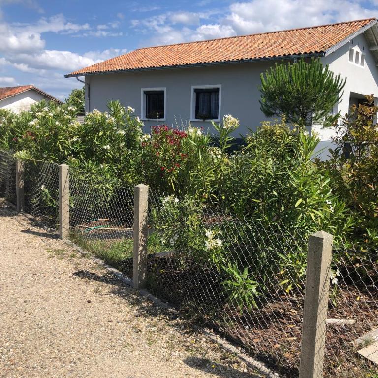 "Les Logis d'Argent Mimizan Chambre d'hôte qualité HOTEL avec WC, SDB, TV, Wifi, Option Petit Déjeuner , Parking - Chambre Double avec Salle de Bains Privative - 8