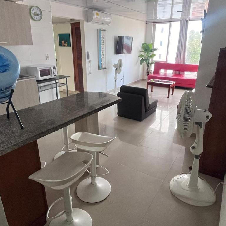 Lindo apartamento en el mejor sector de la isla. piscina, bbq, playa a 30 metros - Apartamento de 2 dormitorios - 13