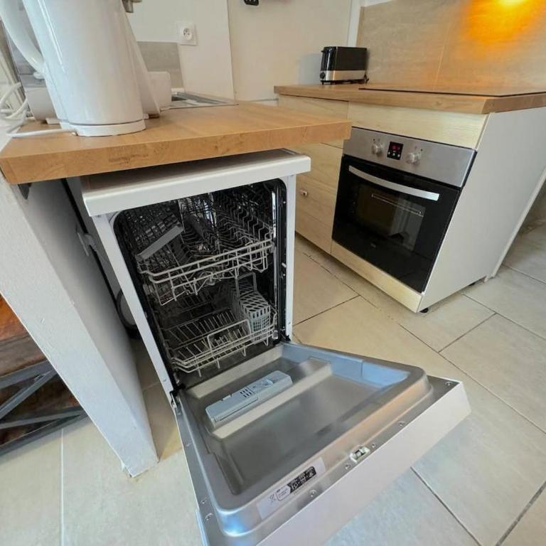 ⁂ Studio cosy 3 min de la plage terrasse clim - Appartement 1 Chambre - 8