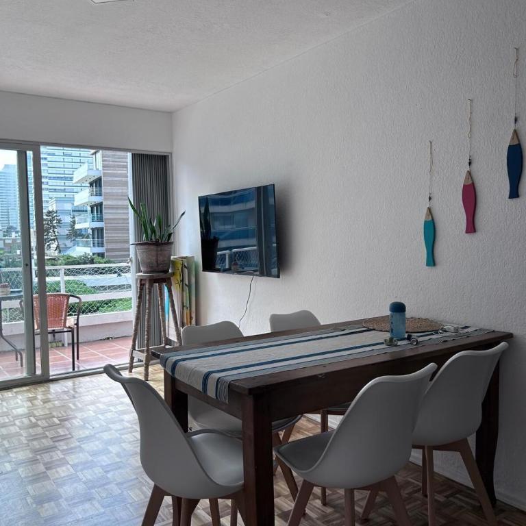 A metros de playa Brava con todas las comodidades - Apartamento de 1 dormitorio - 4