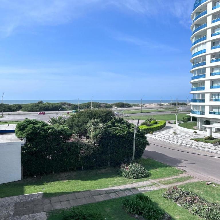 A metros de playa Brava con todas las comodidades - Apartamento de 1 dormitorio - 12