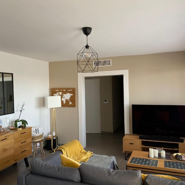 Superbe appartement 3 pièces avec vue mer - Appartement 2 Chambres - 18