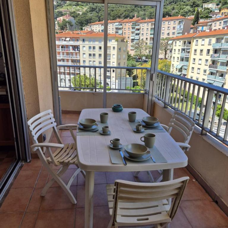 Apartment 6 minutes from Monaco train station - Appartement 2 Chambres avec Vue sur la Montagne - 4