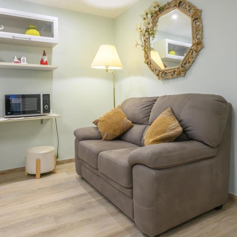 "A casa dei Nonni" House near the metro C - Appartamento Familiare con 1 Camera da Letto - 13