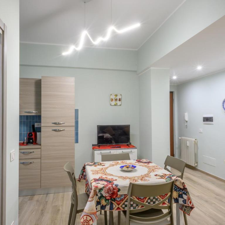 "A casa dei Nonni" House near the metro C - Appartamento Familiare con 1 Camera da Letto - 29