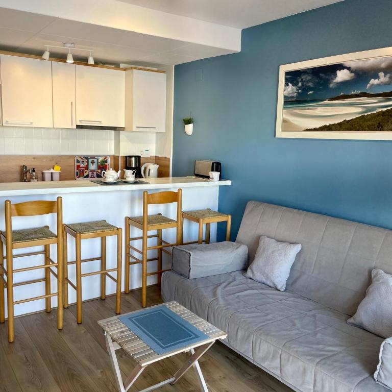 Apt Rhodes B dans la marina d'Empuriabrava, terrasse avec vue sur port Rhodes et les pyrénées - Apartamento de 1 dormitorio - 8