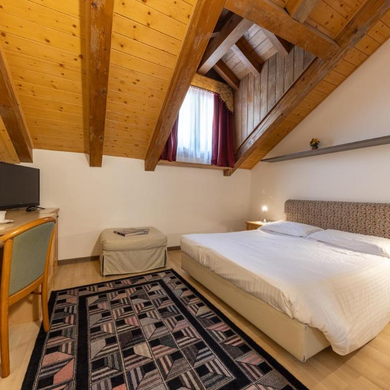 Hotel Plank - Camera Matrimoniale Standard - 3