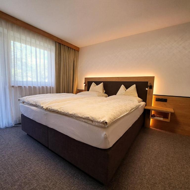 Gästehaus Hochmuth - Apartment mit 3 Schlafzimmern und Balkon - 11