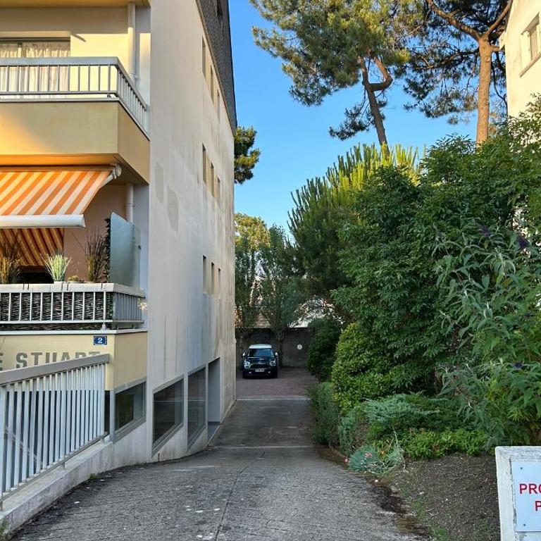 T2 Super Cosy à la cîme des pins proche av de Gaulle place de parking et wifi - Appartamento con 1 Camera da Letto - 23
