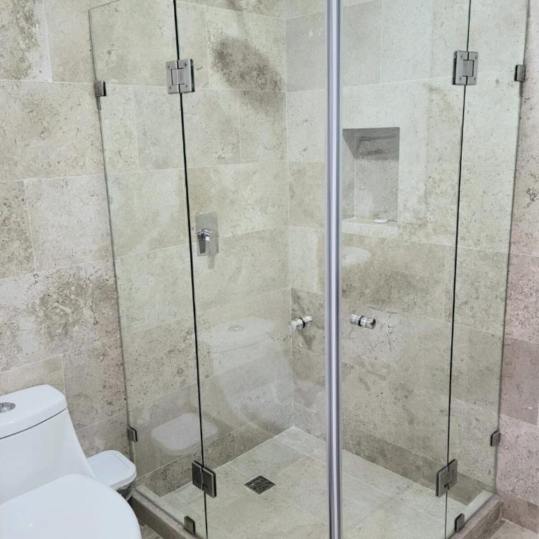 Lujo tropical, moderno con vistas a la naturaleza - One-Bedroom Apartment - 14