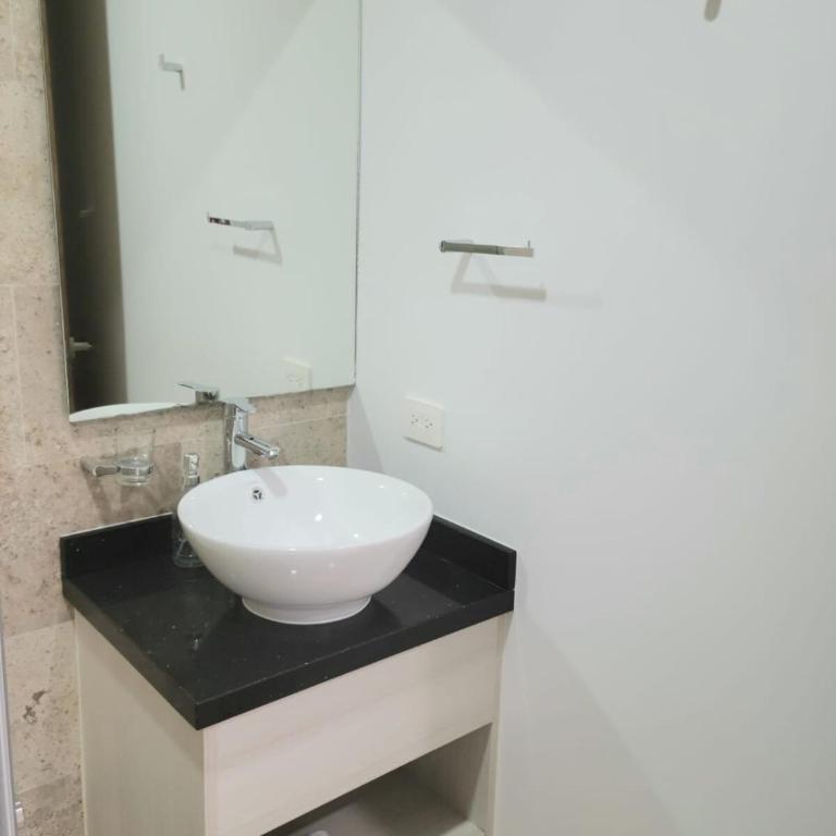 Lujo tropical, moderno con vistas a la naturaleza - One-Bedroom Apartment - 19