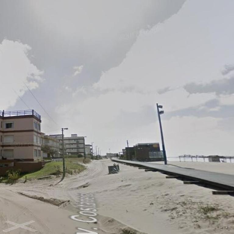 Villa Gesell Esquina Costanera - Apartamento de 2 dormitorios - 4
