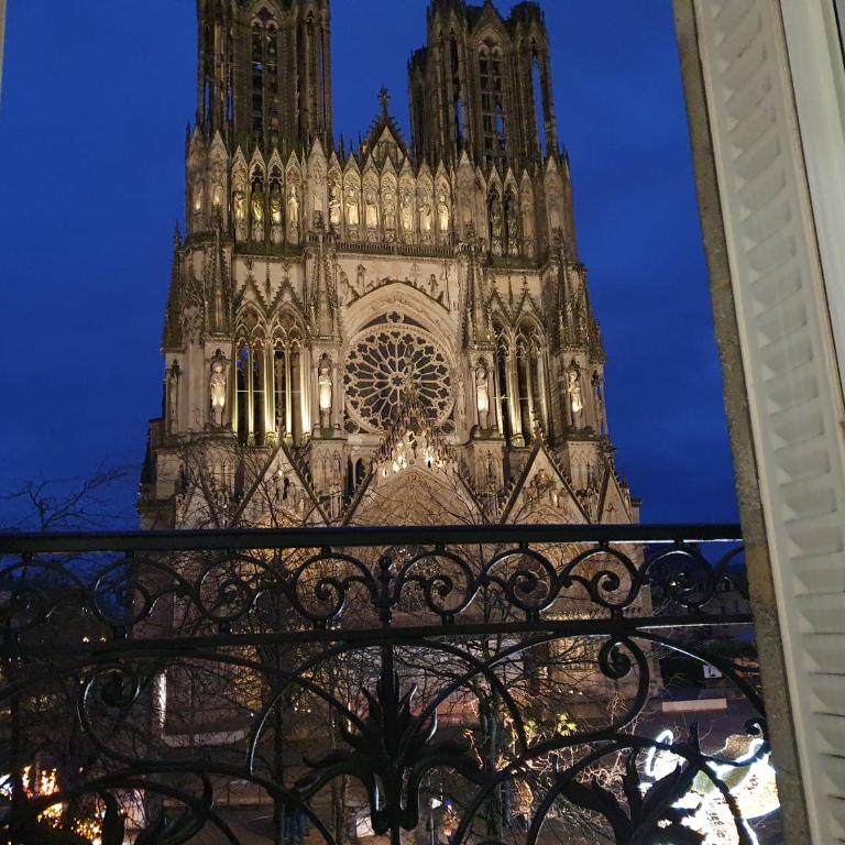 VUE EXCEPTIONNELLE sur la CATHÉDRALE, haut standing et garage privé - Appartamento Deluxe con 2 Camere da Letto - 6