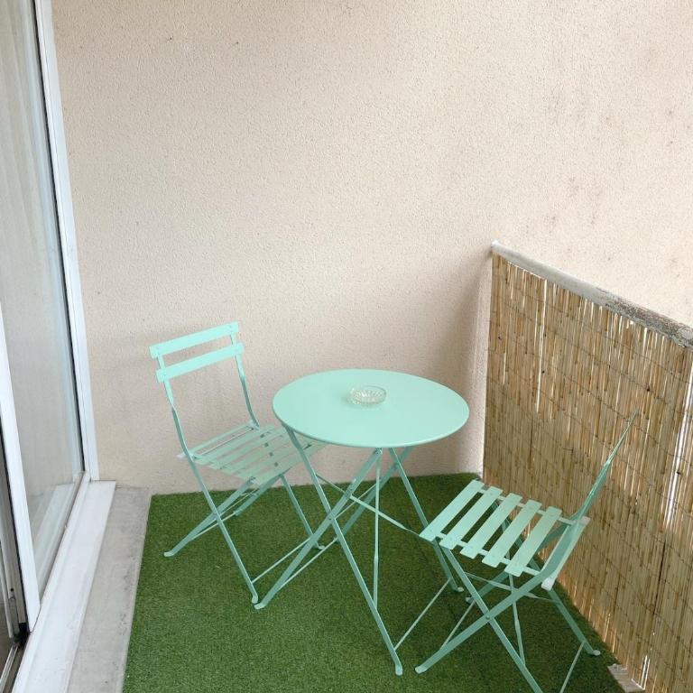 Studio near train station and sanctuary - One-Bedroom Apartment - 4