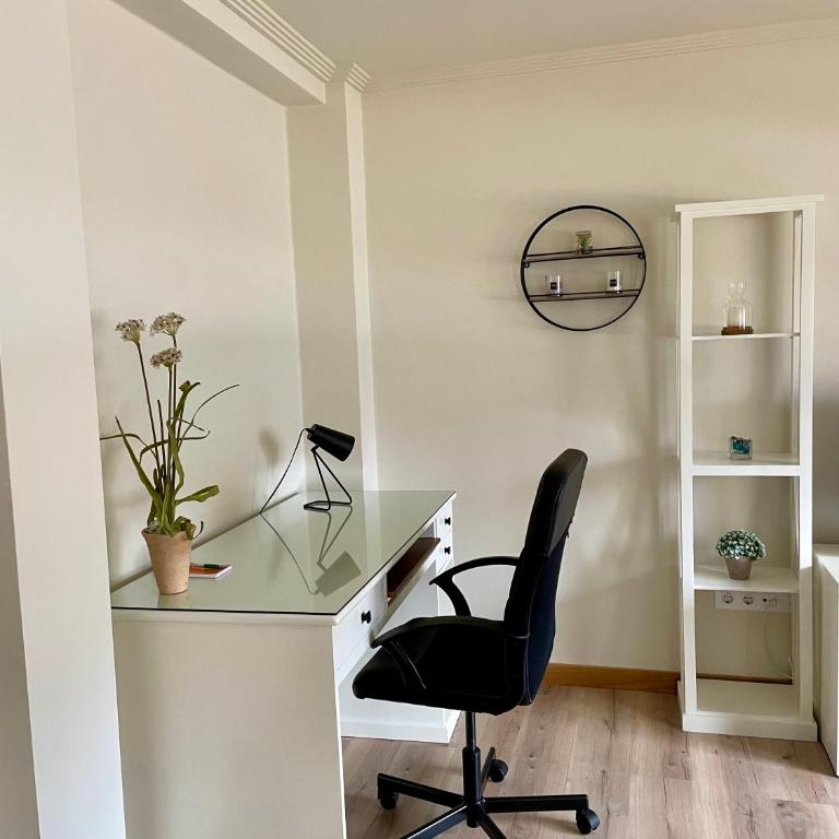 Amplio apartamento con terraza en Bouzas, cerca de la playa. - Apartamento de 2 dormitorios - 10