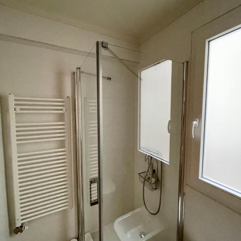 Amplio apartamento con terraza en Bouzas, cerca de la playa. - Apartamento de 2 dormitorios - 13