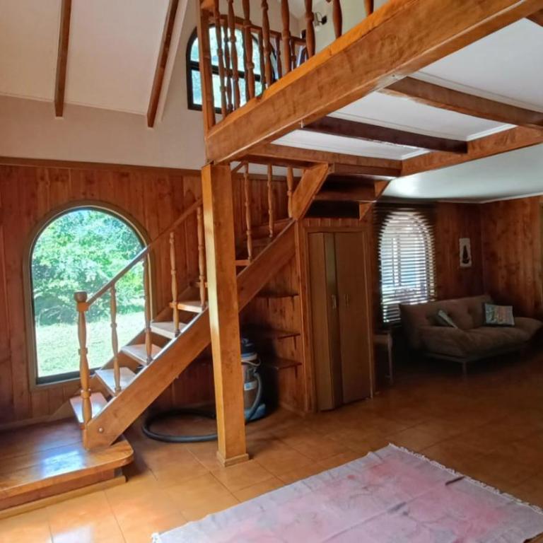 Casa encantadora con servicio de transporte al Aeropuerto - Three-Bedroom House - 11