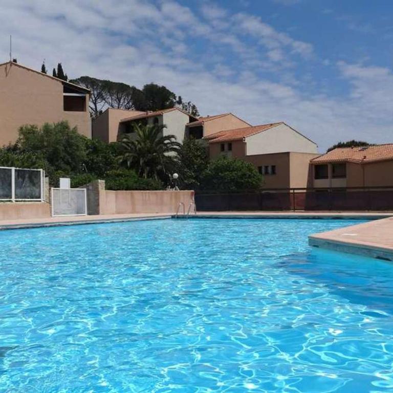 Confortable T2 Bis aux Issambres avec terrasse et accès piscine et tennis - FR-1-768-109 - Appartement - 1