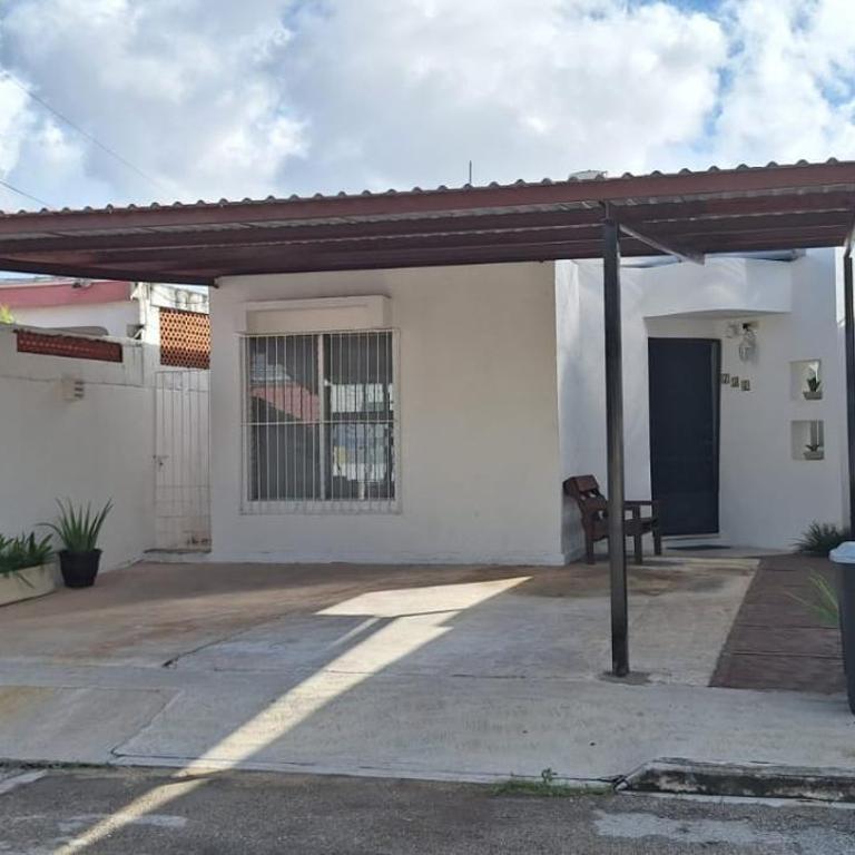 Casa en Puesta del Sol/Excelente Ubicación/2 Hab/Wifi/Netflix/Super comoda - Two-Bedroom House - 70