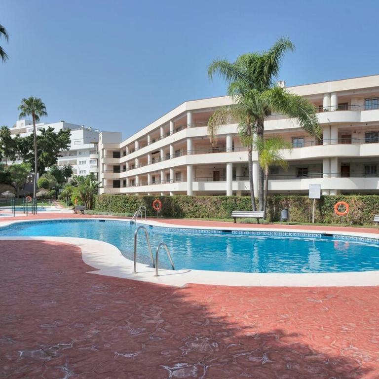 Apartamento con piscina y paddel en Guadalmina Alta - AVIA 2 3 - Apartamento de 2 dormitorios con balcón y terraza - 36
