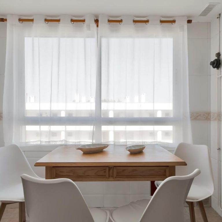 Apartamento con piscina y paddel en Guadalmina Alta - AVIA 2 3 - Apartamento de 2 dormitorios con balcón y terraza - 38