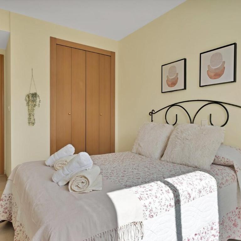 Apartamento con piscina y paddel en Guadalmina Alta - AVIA 2 3 - Apartamento de 2 dormitorios con balcón y terraza - 40