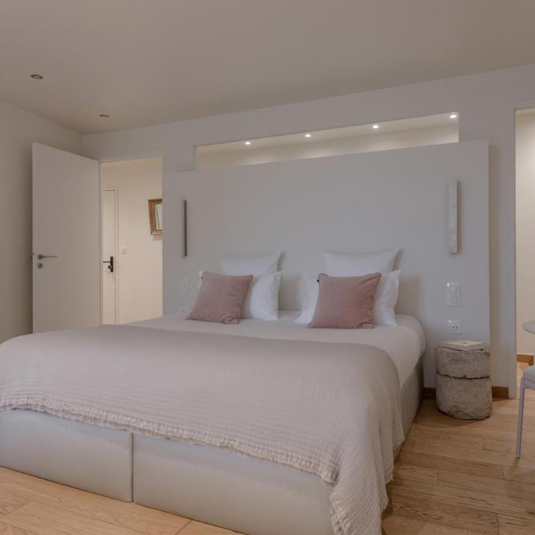 MiHotel Le Gourguillon - Suite Luxe Céleste - 8