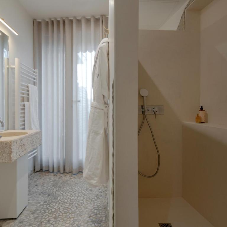 MiHotel Le Gourguillon - Suite Exécutive Satin - 13
