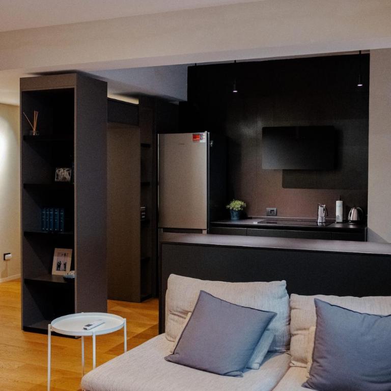 Roma Urban Retreat - Appartamento con 2 Camere da Letto - 2