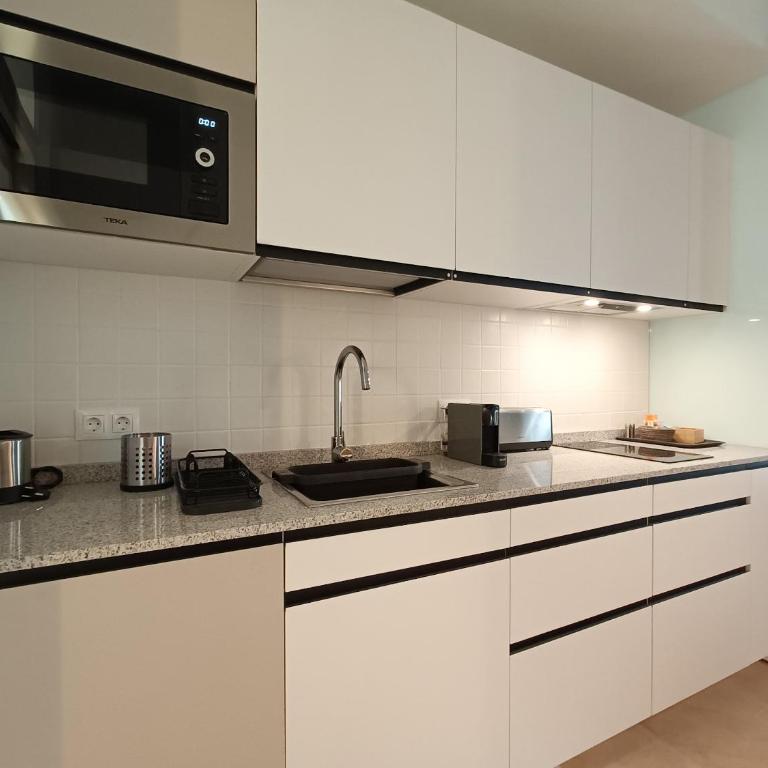 White Suite Alameda - Apartamento Superior de 1 dormitorio con balcón - 21
