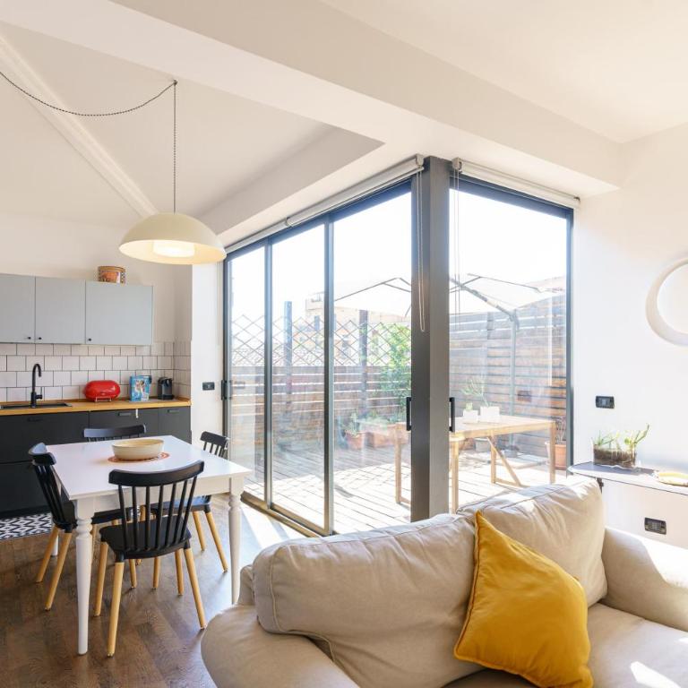 Terrazza Cirnauti il pieno di luce in centro città - Appartamento con 2 Camere da Letto - 1