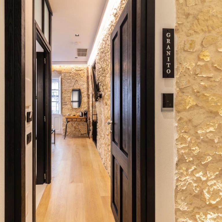 Pedra Bianca Luxury Rooms - Superior Queen Room - 1