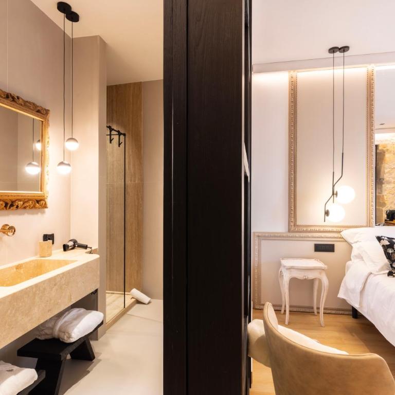 Pedra Bianca Luxury Rooms - Superior Queen Room - 5