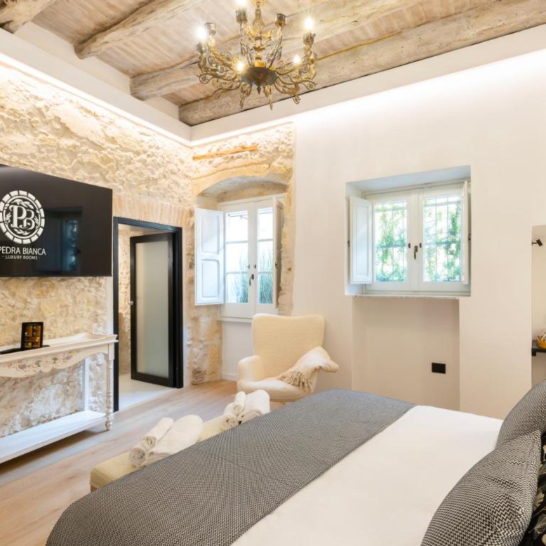 Pedra Bianca Luxury Rooms - Deluxe Queen Room - 14