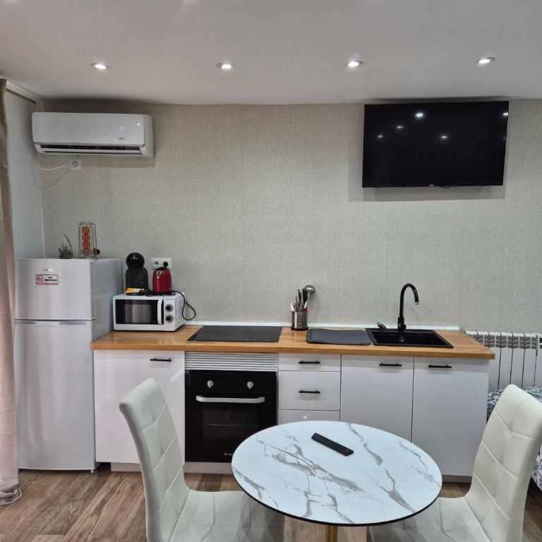 CENTRUM F - Penthouse Apartment - 8