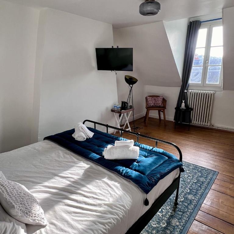 Maison Pol Amboise - Standard Double Room with Shared Bathroom - 7