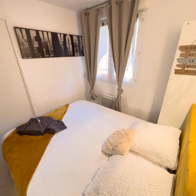 L'échappée verte - T2 - Confort -Piscine - Tennis- Parking - Climatisation - SudSéjourConciergerie - One-Bedroom Apartment with Balcony - 9