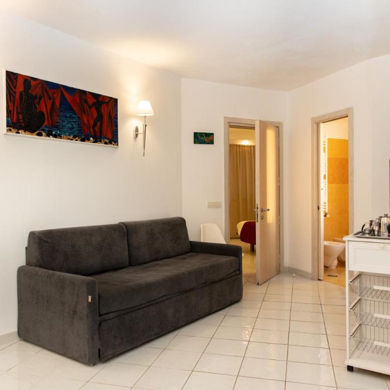 Coltur Suites - One-Bedroom Apartment (4 Adults) with Balcony - 2