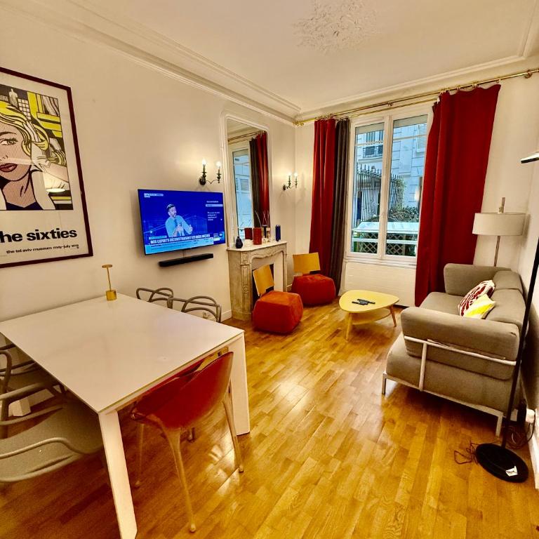 Charming 2 Bedroom with AC & Huge Terrace - Appartement 2 Chambres - 1