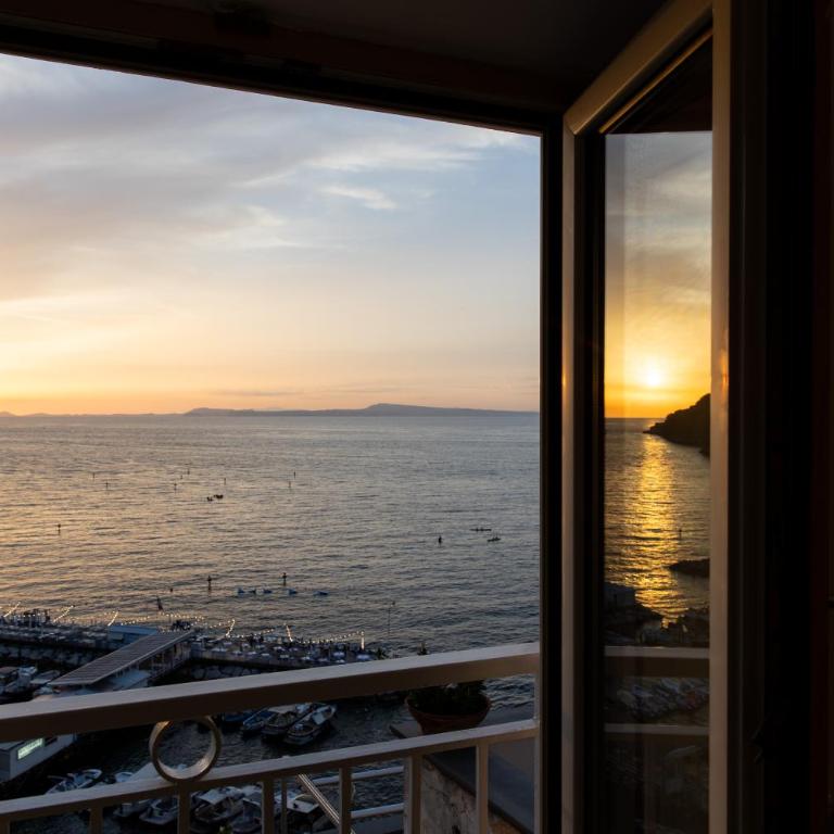 Coltur Suites - Two-Bedroom Apartment (6 Adults) with Balcony - 4