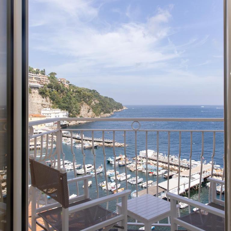 Coltur Suites - One-Bedroom Apartment (2 Adults) with Balcony - 4