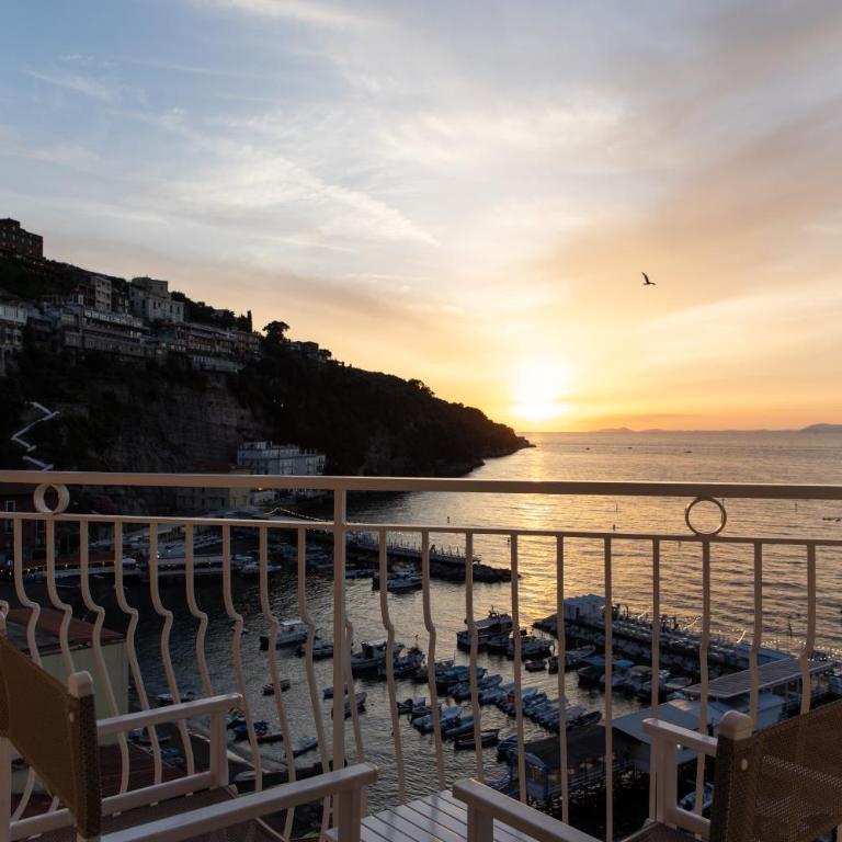 Coltur Suites - Two-Bedroom Apartment (6 Adults) with Balcony - 1