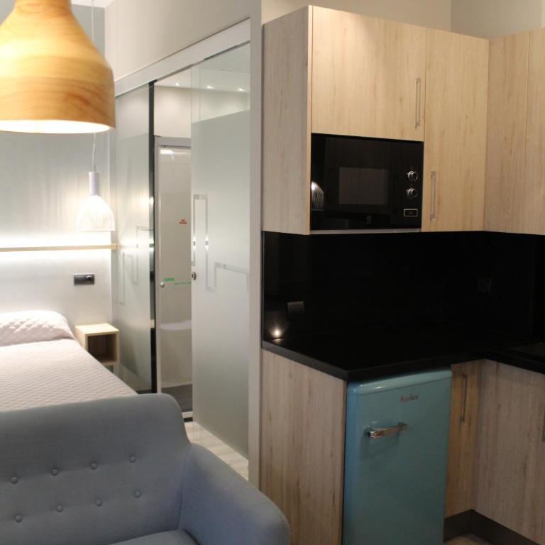 Apartamentos Gibralfaro - Estudio Superior - 11