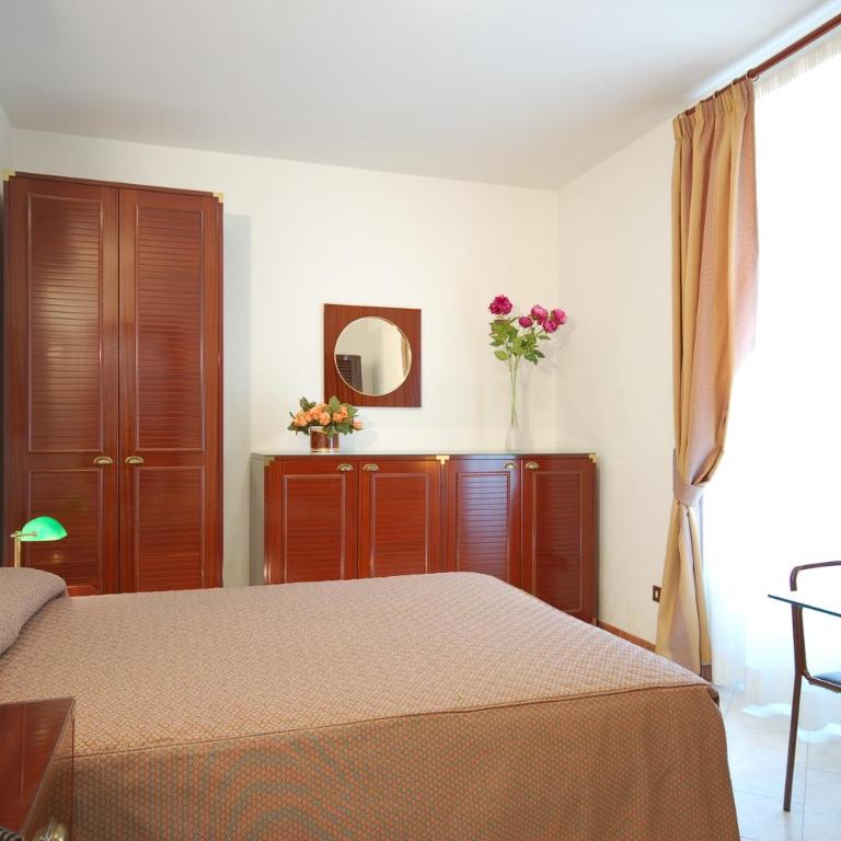 Hotel Residence Vatican Suites - Camera Matrimoniale - 1