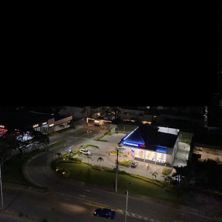 Apartamento Amoblado en Cucuta - Apartamento de 3 dormitorios - 16