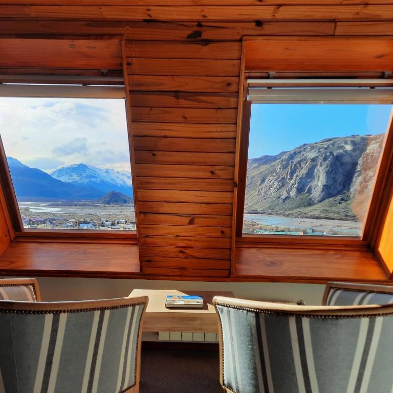 Los Cerros del Chaltén Boutique Hotel - Habitación Doble Estándar con vistas al valle - 1 o 2 camas - 6