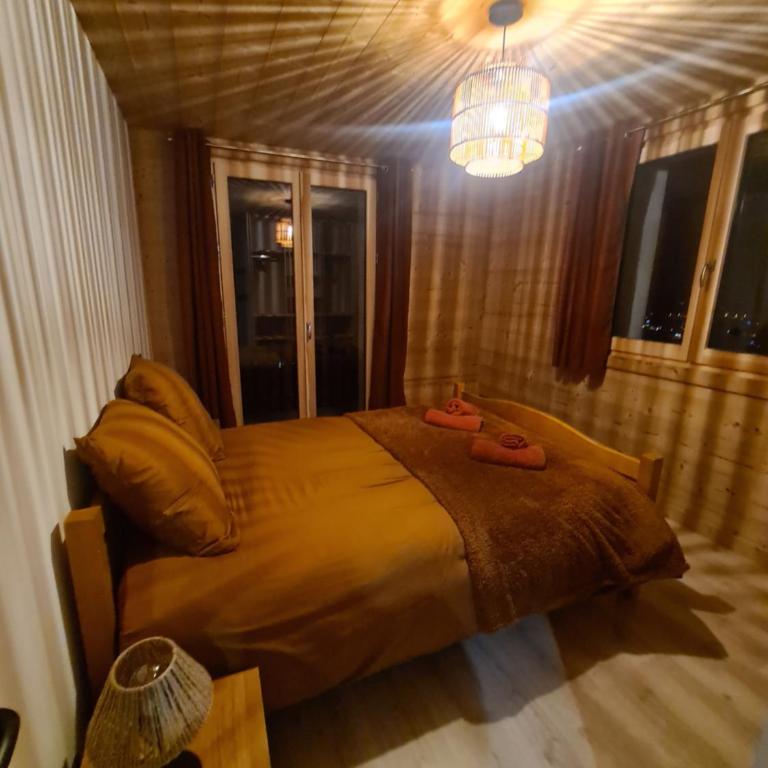 loulettaz 2 - Three-Bedroom Apartment - 12