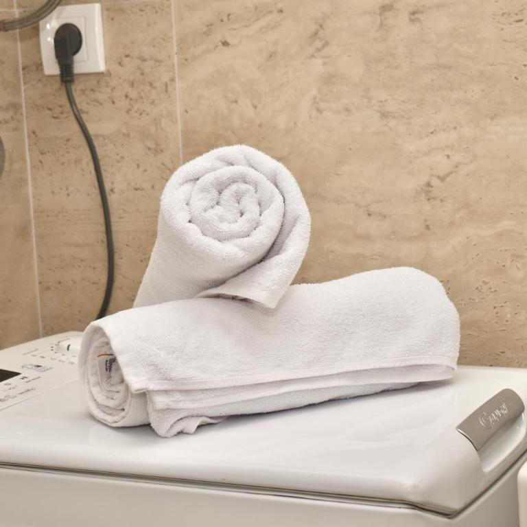 Studio Ramonda - City Center Dorcol - with Free Parking - Deluxe King Studio - 18